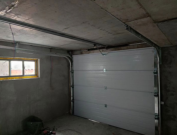 別墅車庫(kù)門