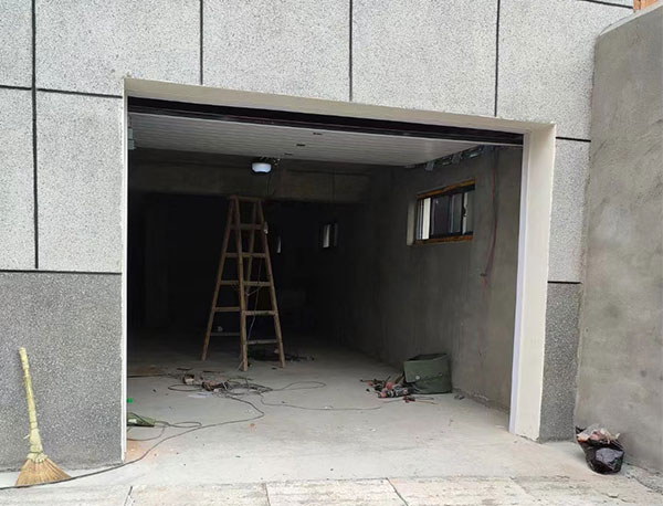 別墅車庫(kù)門